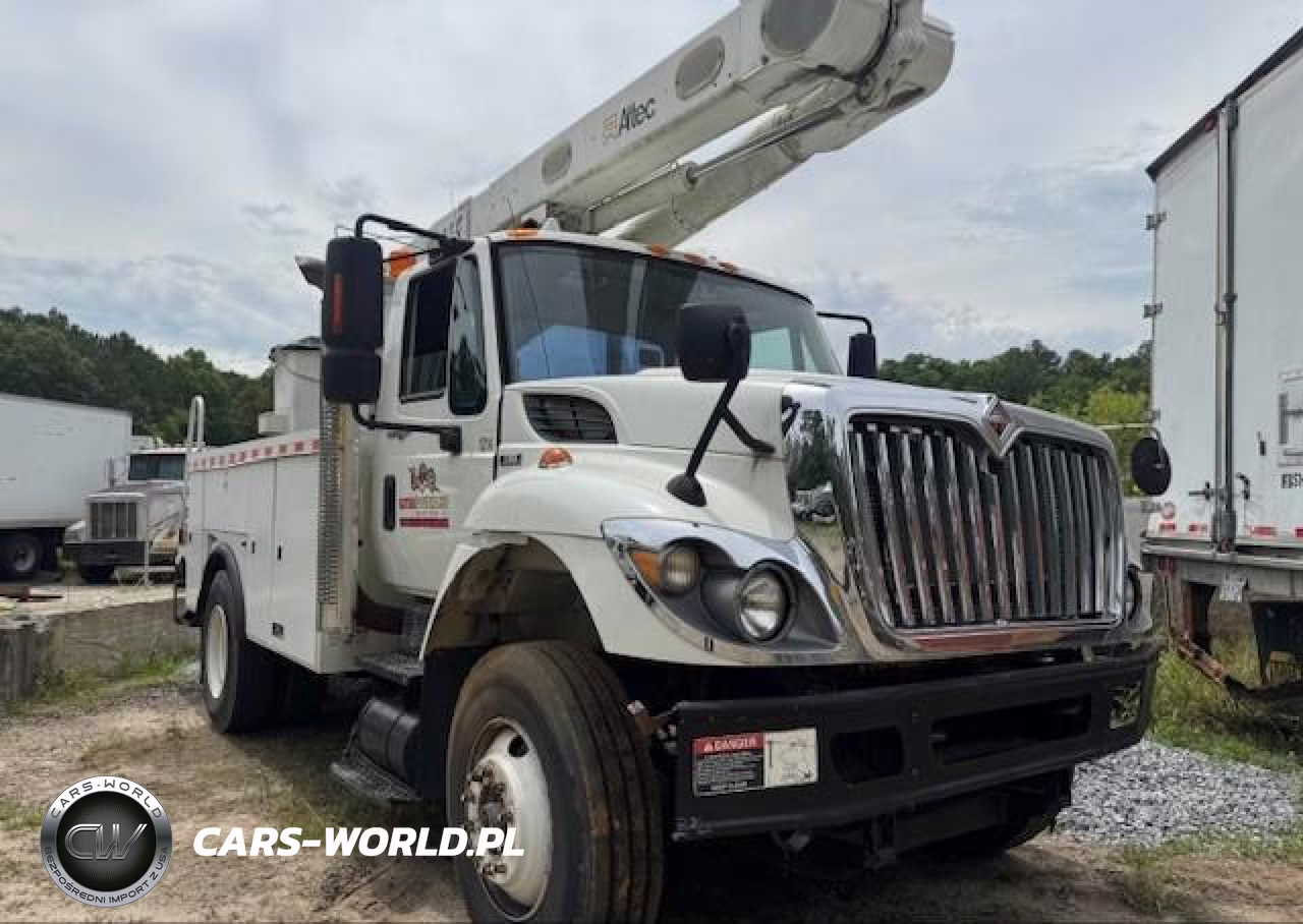 2008 International 7300 Bucket Truck