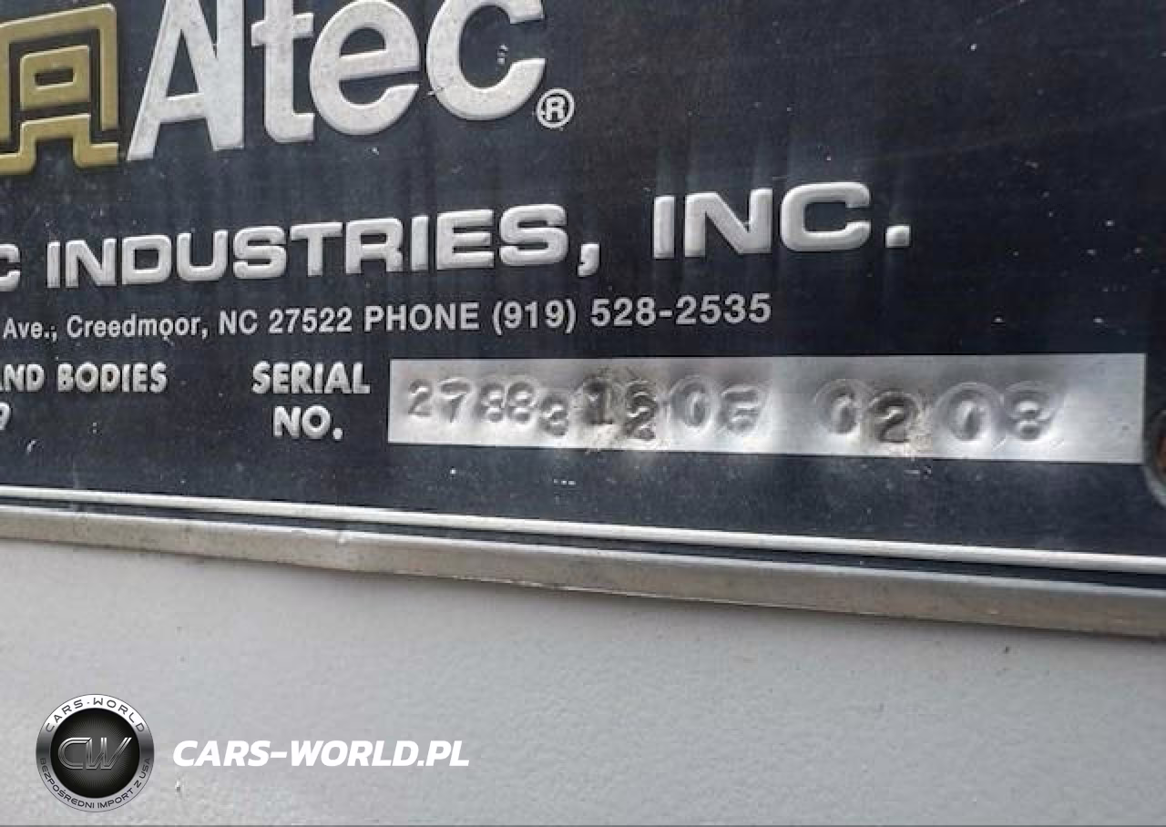 2008 International 7300 Bucket Truck VIN:IHTZZAAN88J652287 - 12