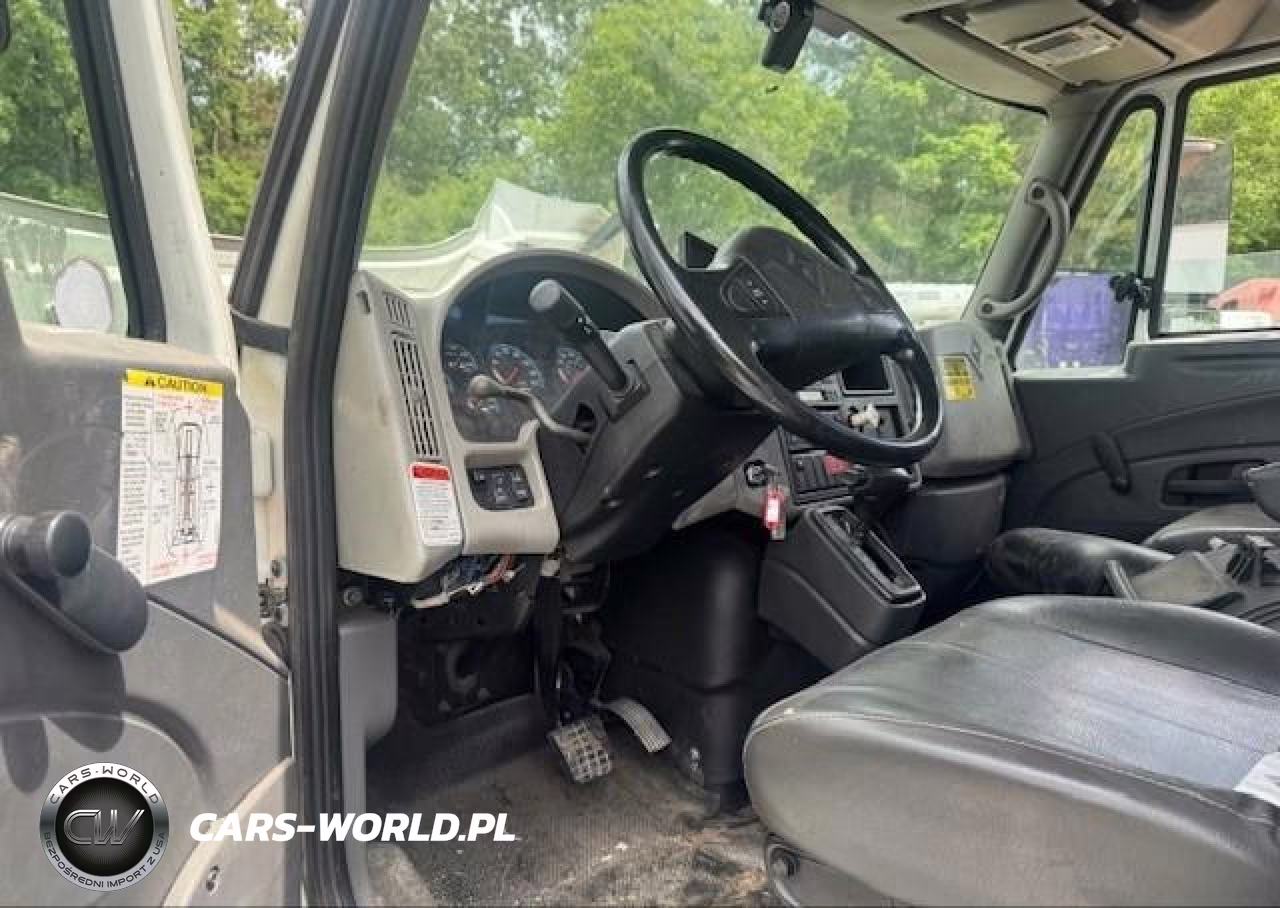 2008 International 7300 Bucket Truck VIN:IHTZZAAN88J652287 - 5