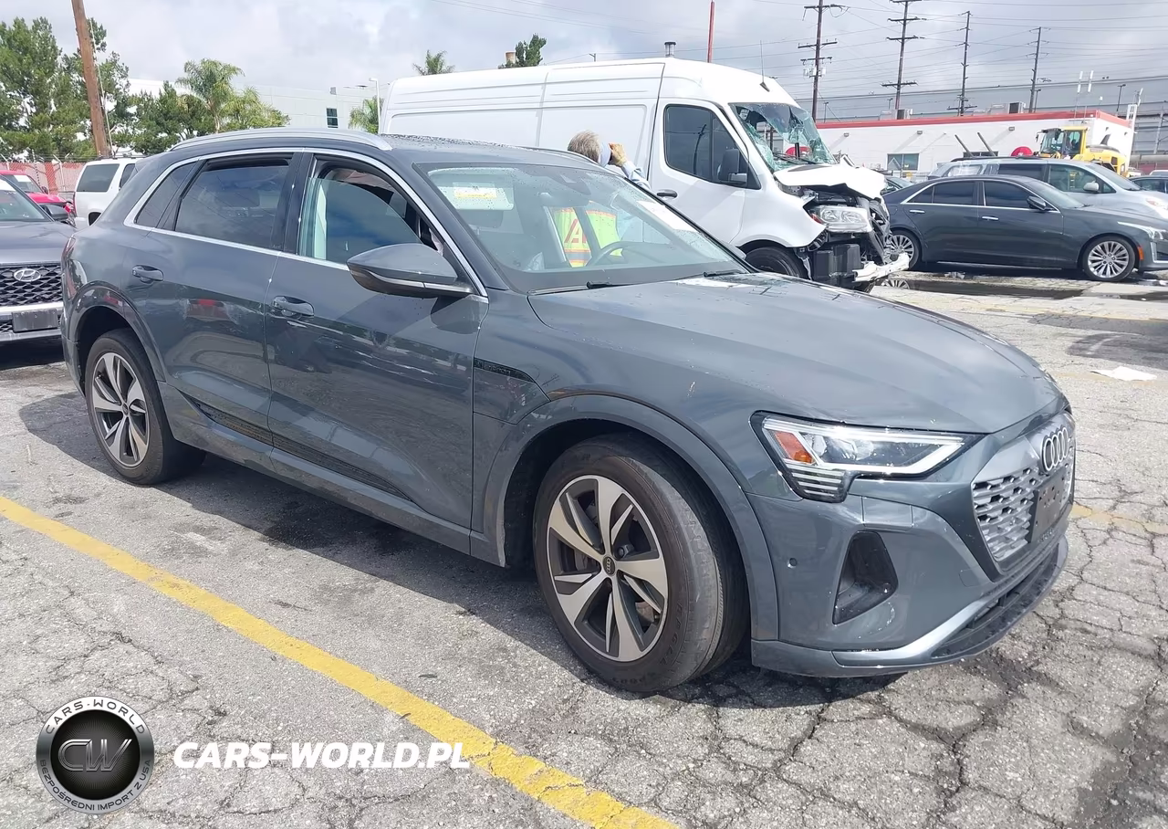 2024 Audi Q8 E-Tron Premium Plus Quattro – zdjęcie 1 z 17
