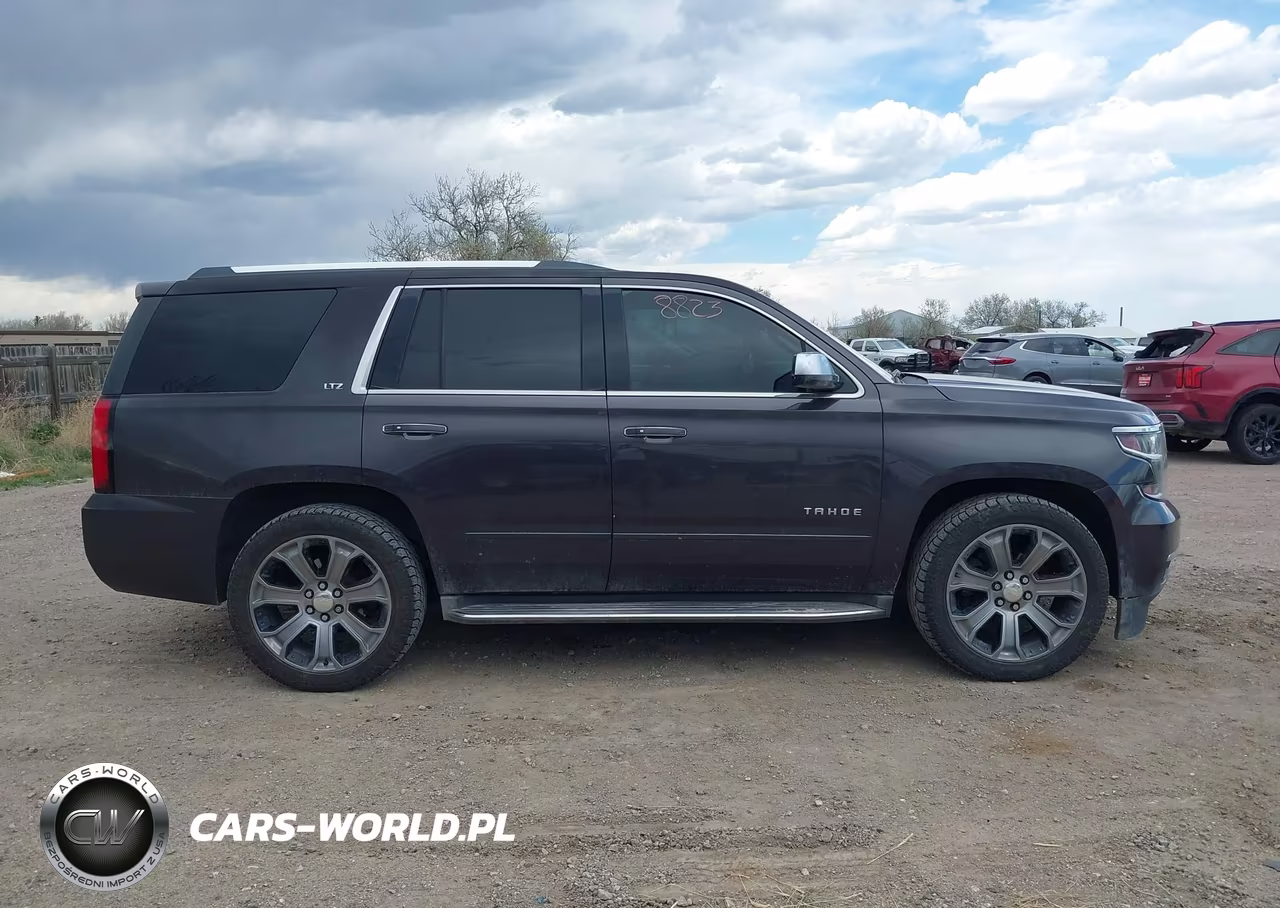 2015 Chevrolet Tahoe Ltz VIN:1GNSKCKCXFR639185 - 14