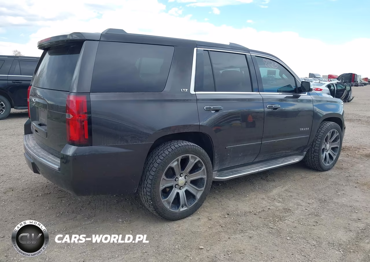 2015 Chevrolet Tahoe Ltz VIN:1GNSKCKCXFR639185 - 4