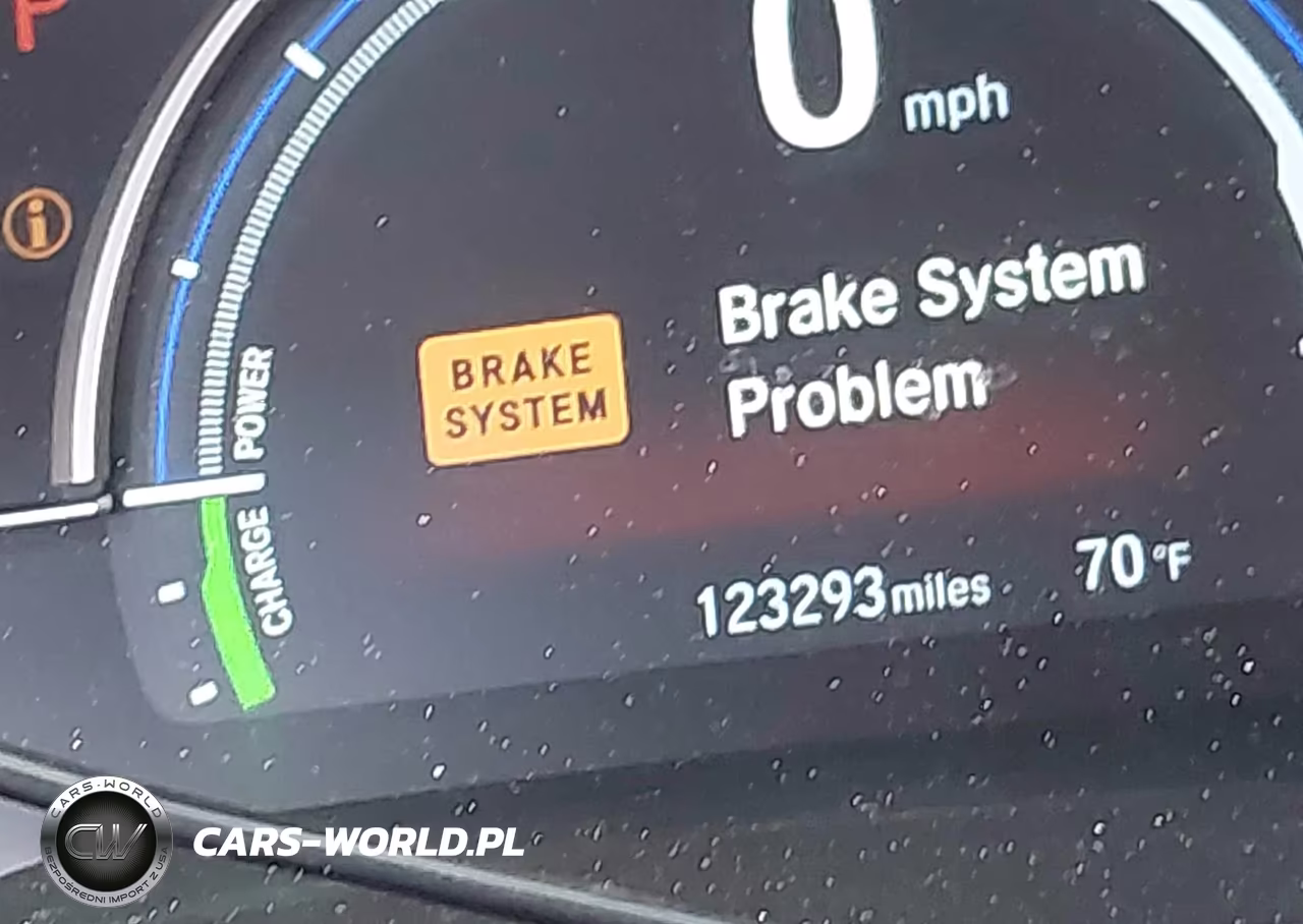 2018 Honda Clarity Plug-In Hybrid Touring VIN:JHMZC5F3XJC015567 - 16