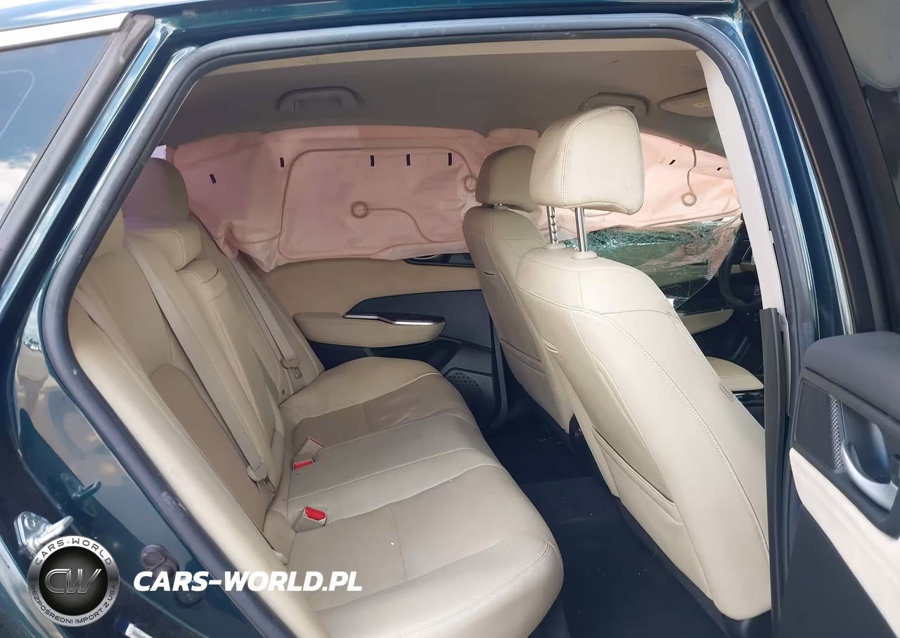 2018 Honda Clarity Plug-In Hybrid Touring VIN:JHMZC5F3XJC015567 - 8