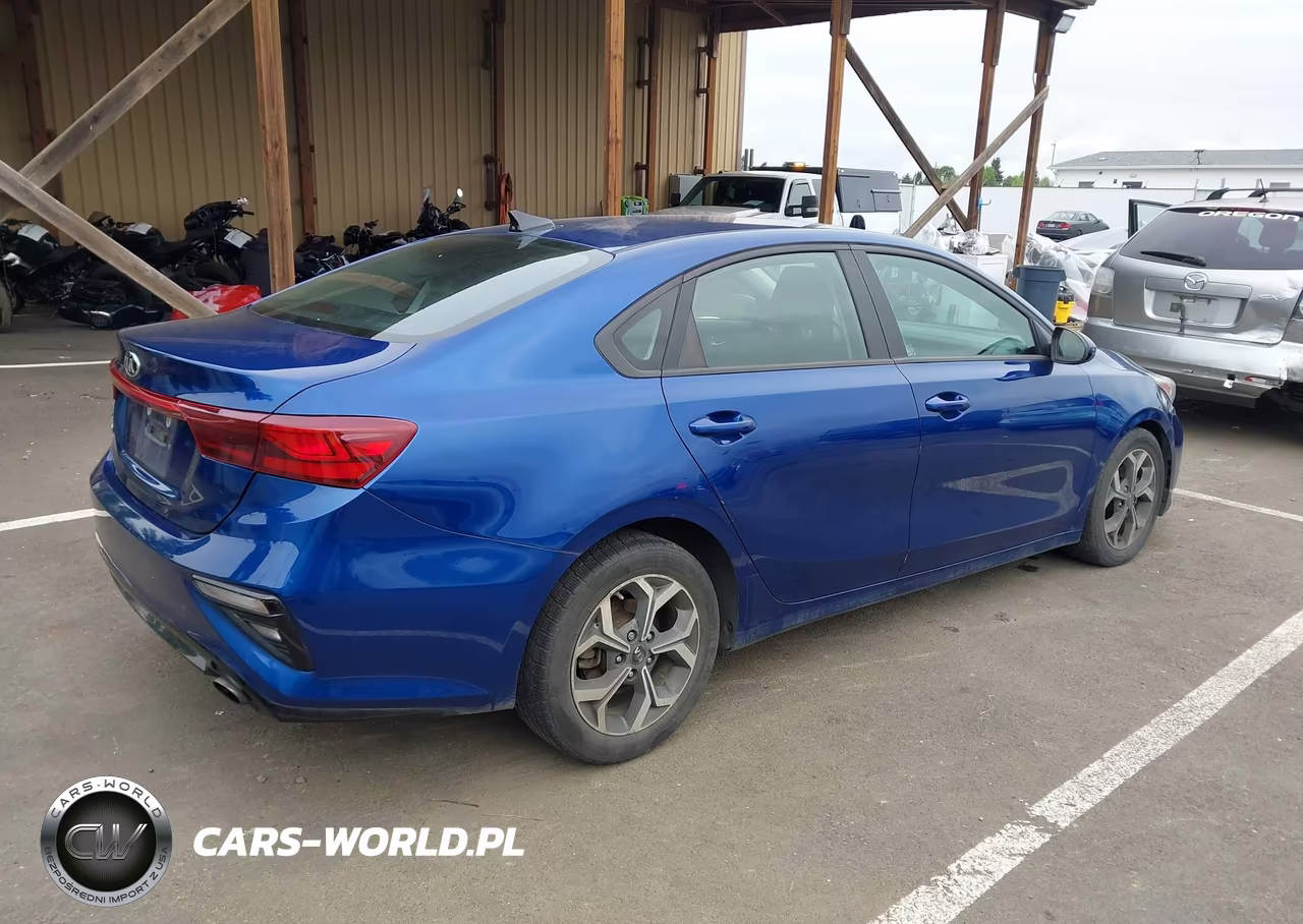 2020 Kia Forte Lxs VIN:3KPF24AD6LE258905 - 4