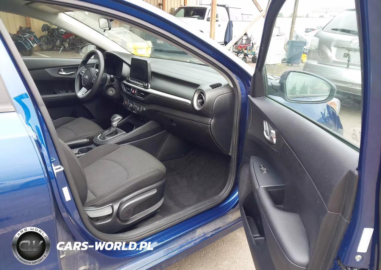 2020 Kia Forte Lxs VIN:3KPF24AD6LE258905 - 5