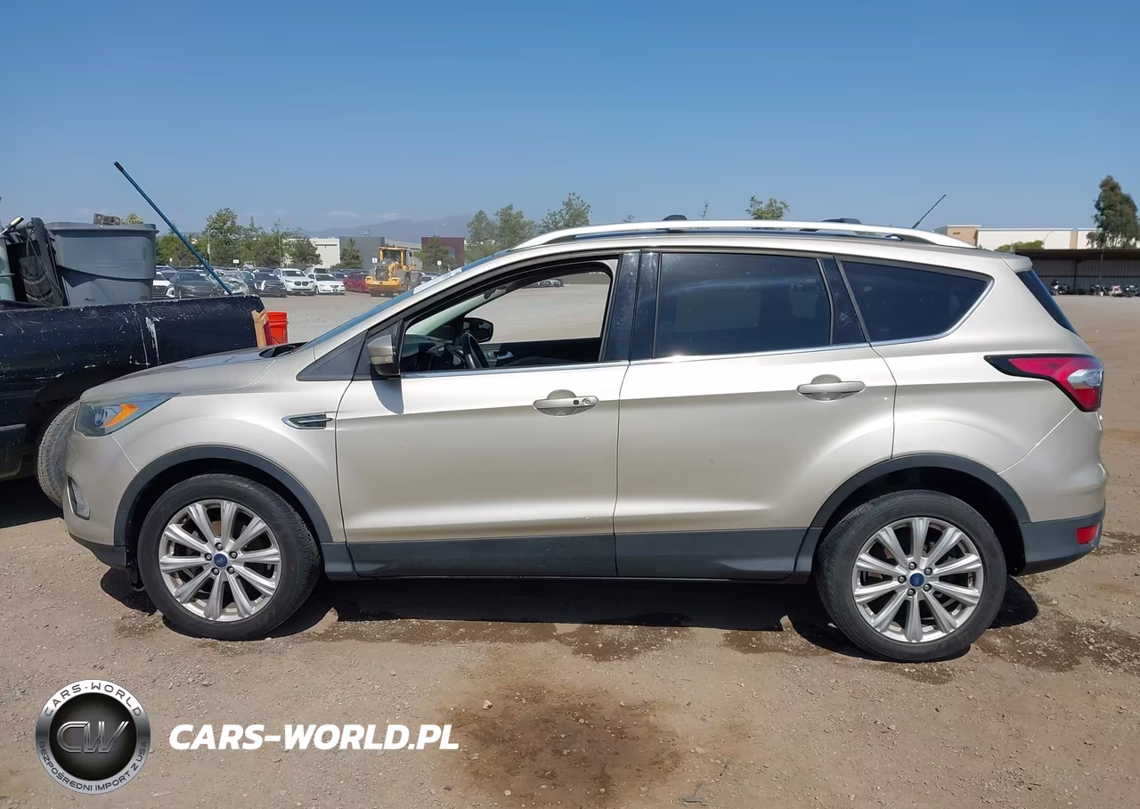2017 Ford Escape Titanium VIN:1FMCU0JD5HUC26568 - 14