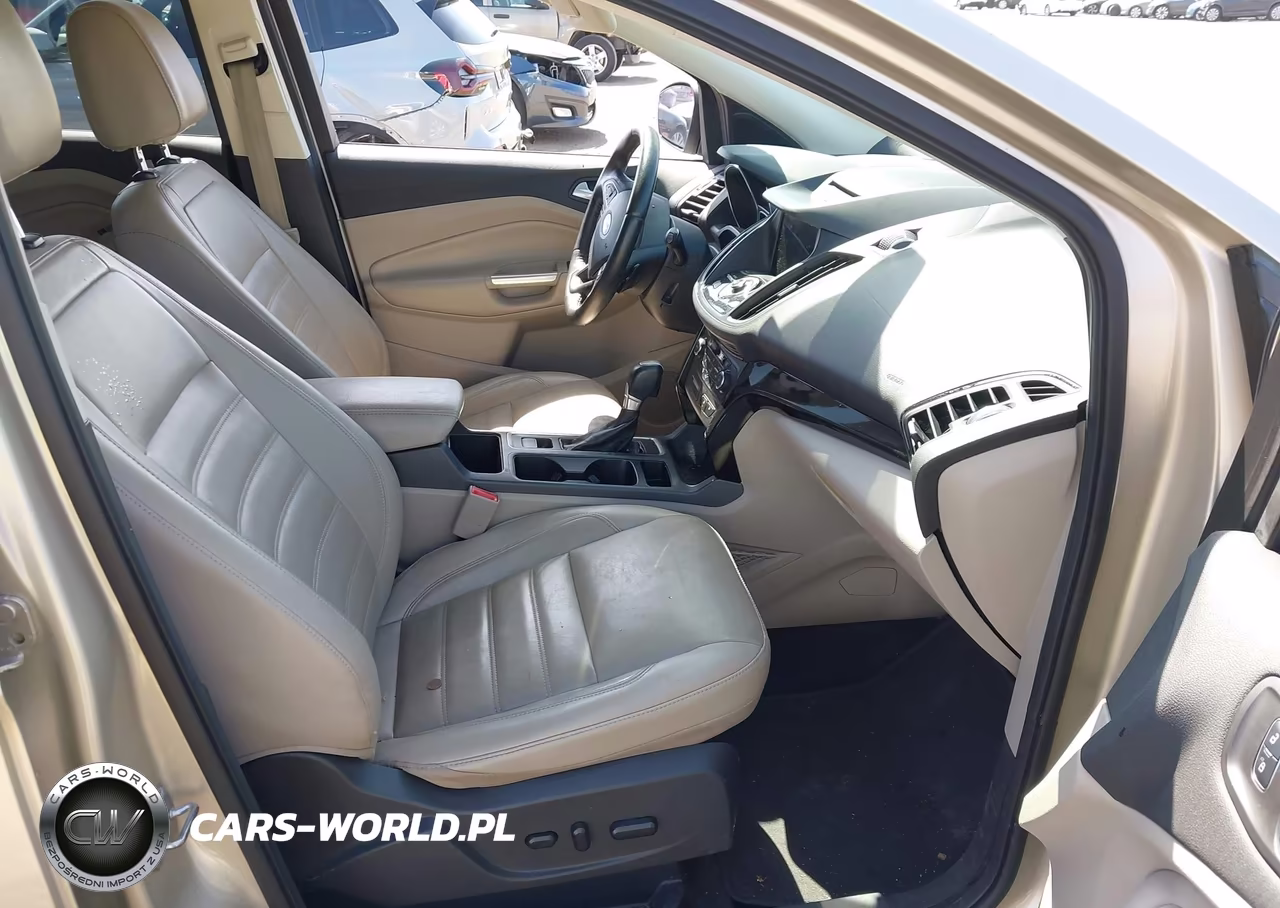 2017 Ford Escape Titanium VIN:1FMCU0JD5HUC26568 - 5