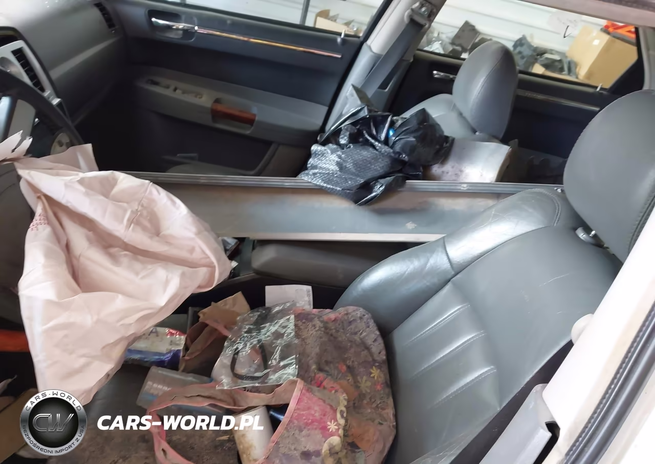 2005 Chrysler 300C VIN:2C3AK63HX5H638623 - 12
