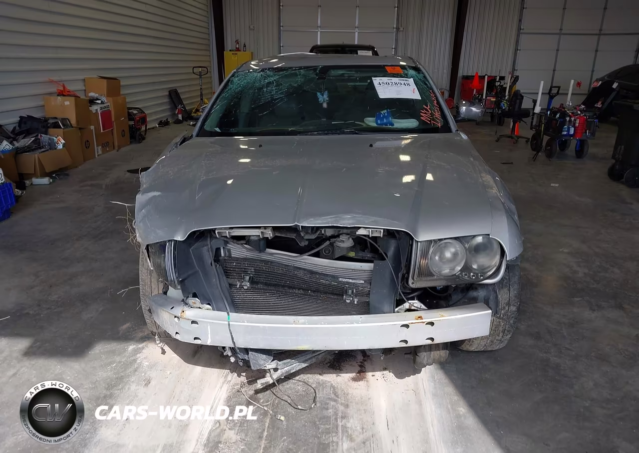 2005 Chrysler 300C VIN:2C3AK63HX5H638623 - 13