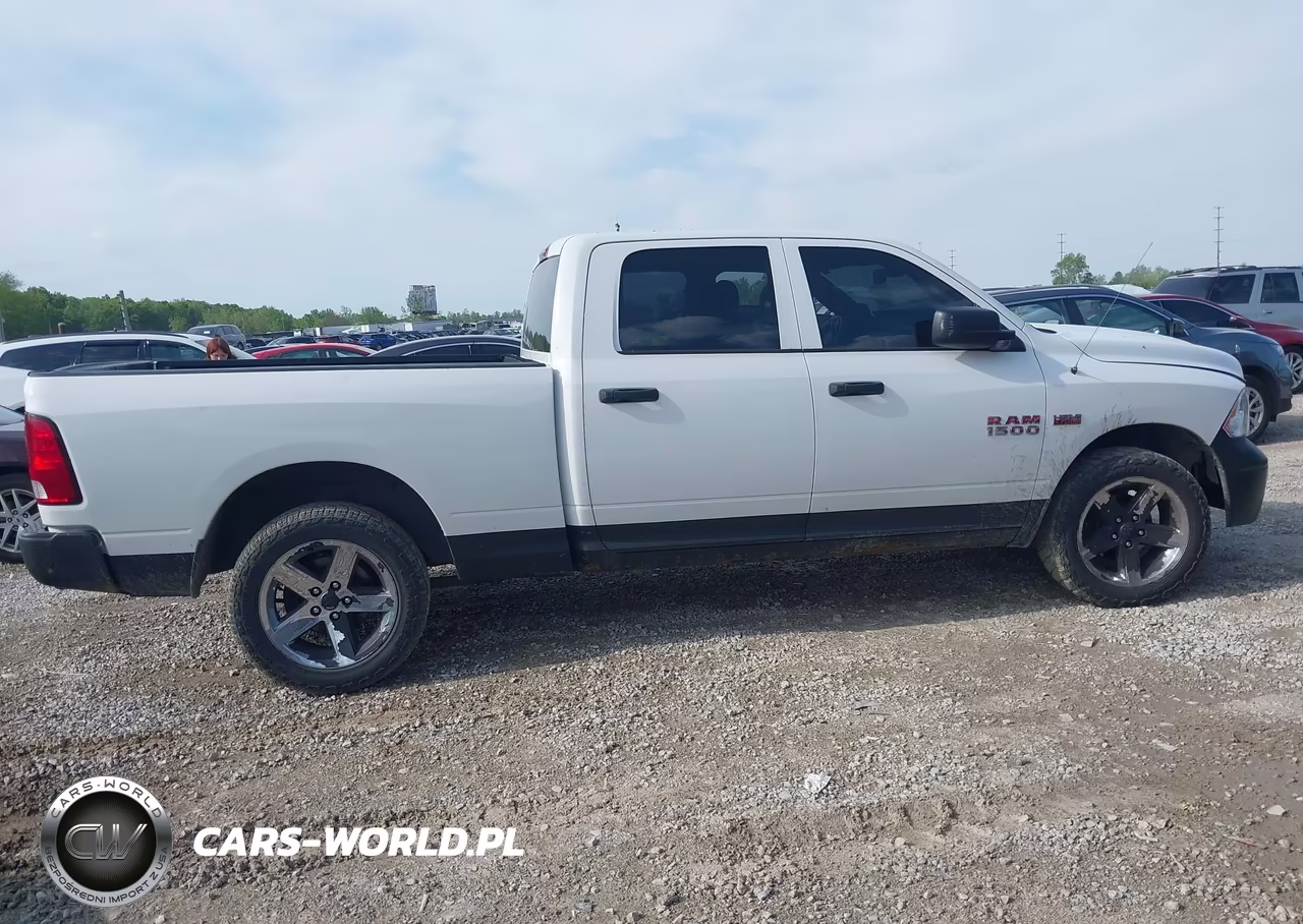 2018 Ram 1500 Tradesman 4X4 6'4 Box VIN:1C6RR7ST0JS206347 - 13