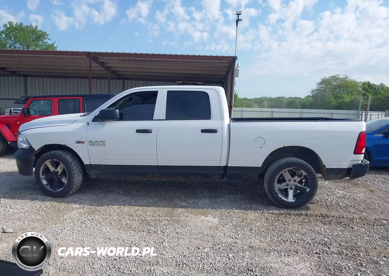 2018 Ram 1500 Tradesman 4X4 6'4 Box VIN:1C6RR7ST0JS206347 - 14