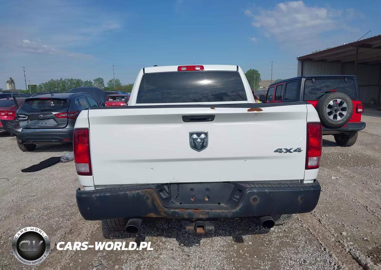 2018 Ram 1500 Tradesman 4X4 6'4 Box VIN:1C6RR7ST0JS206347 - 16