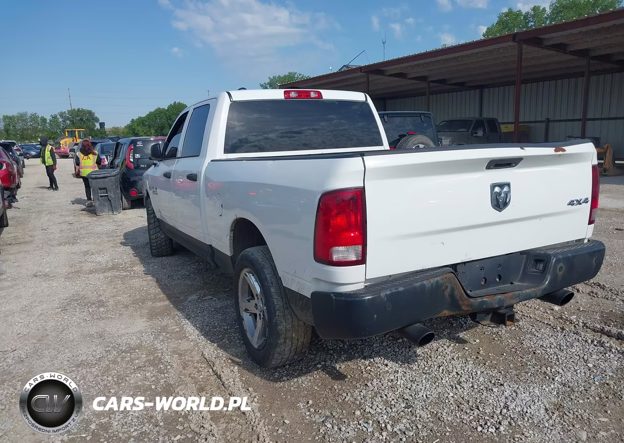 2018 Ram 1500 Tradesman 4X4 6'4 Box VIN:1C6RR7ST0JS206347 - 3