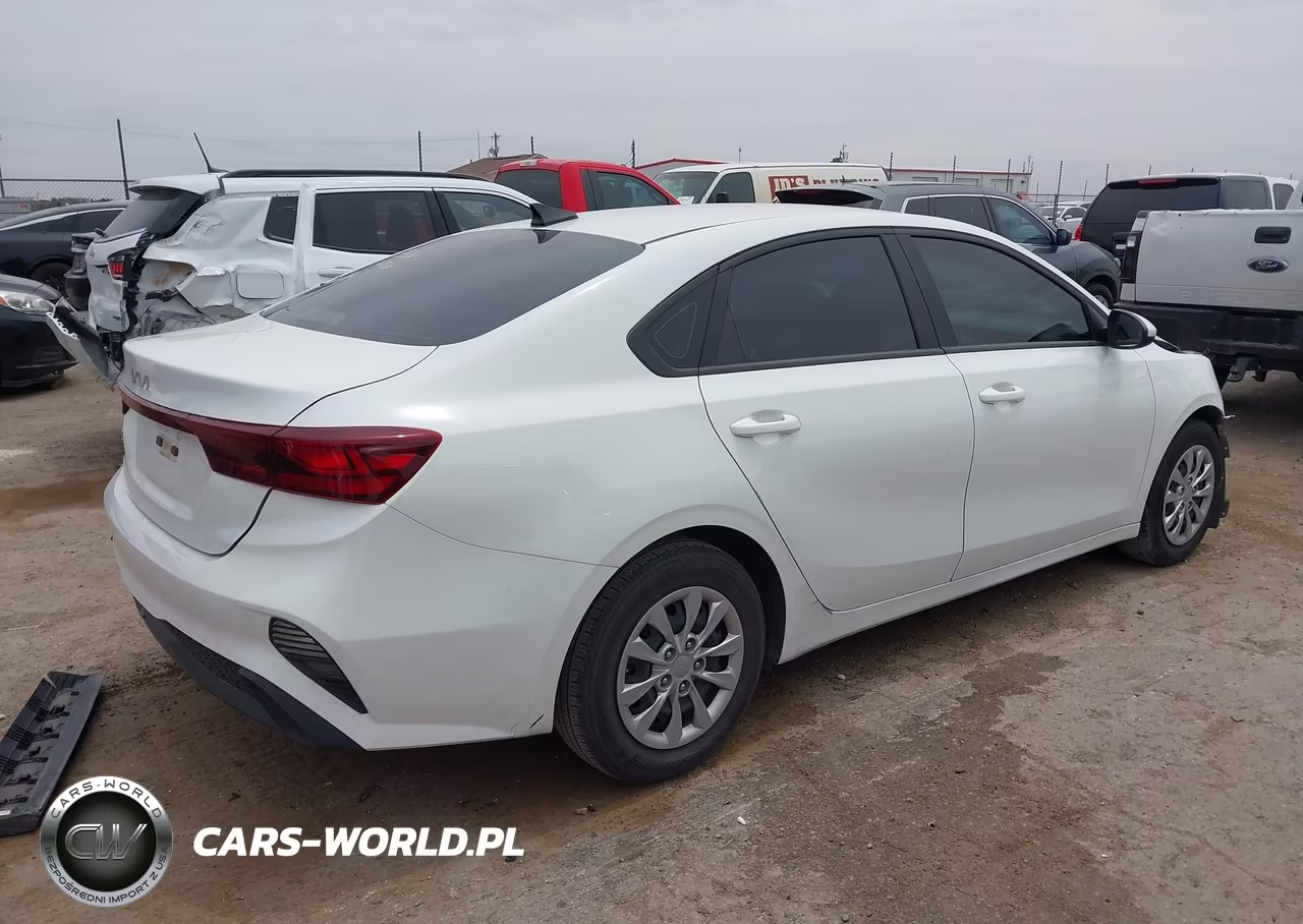 2024 Kia Forte Lx VIN:3KPF24AD9RE710371 - 4