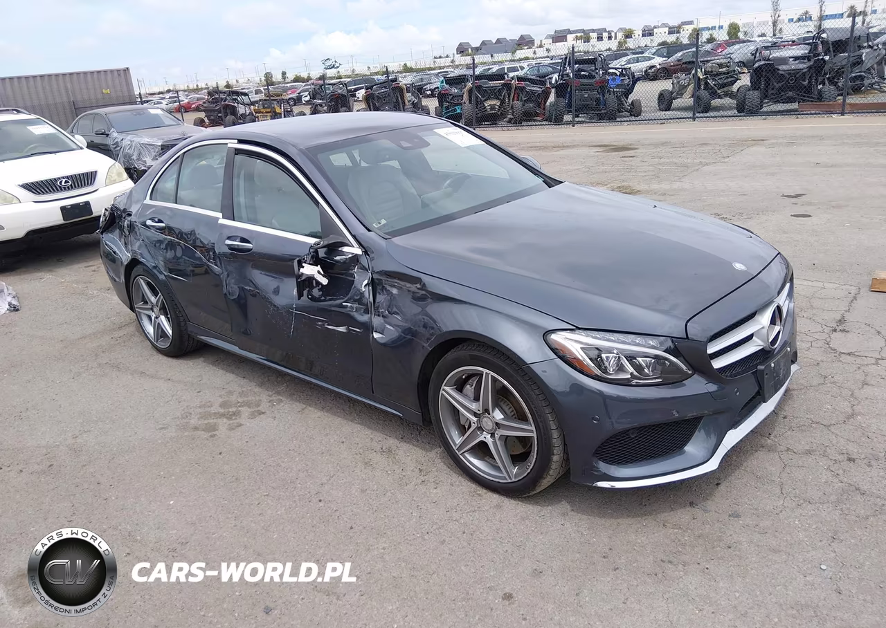 2015 Mercedes-Benz C 300 Sport 4Matic – zdjęcie 1 z 16