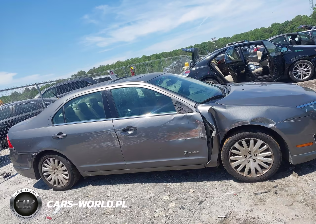 2010 Ford Fusion Hybrid VIN:3FADP0L3XAR344946 - 13