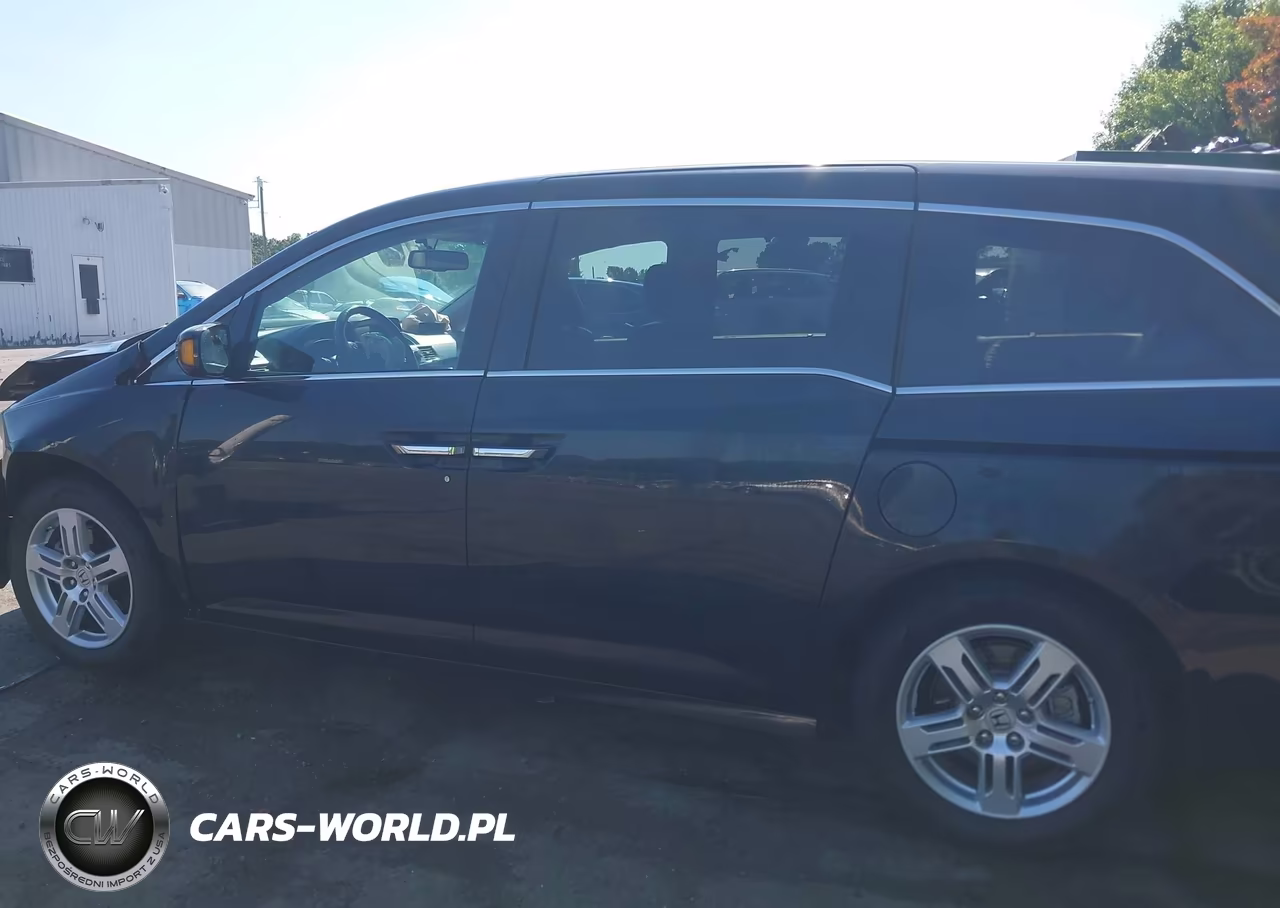 2011 Honda Odyssey Touring-Touring Elite VIN:5FNRL5H93BB041855 - 14