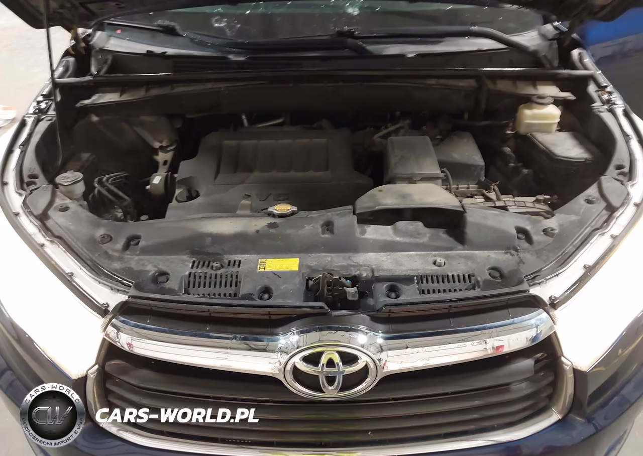 2015 Toyota Highlander Le V6 VIN:5TDBKRFH6FS142265 - 10