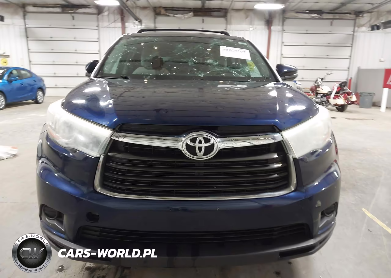 2015 Toyota Highlander Le V6 VIN:5TDBKRFH6FS142265 - 12