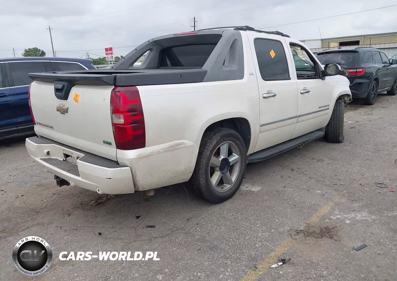 2011 Chevrolet Avalanche 1500 Ltz VIN:3GNMCGE01BG114962 - 4