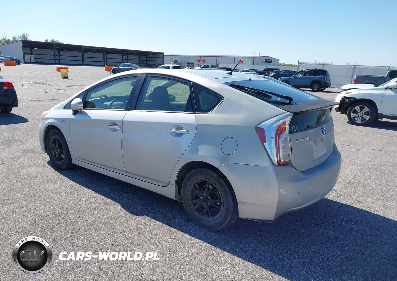 2012 Toyota Prius Two VIN:JTDKN3DU8C5421318 - 3
