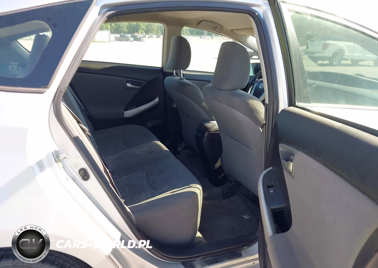 2012 Toyota Prius Two VIN:JTDKN3DU8C5421318 - 8
