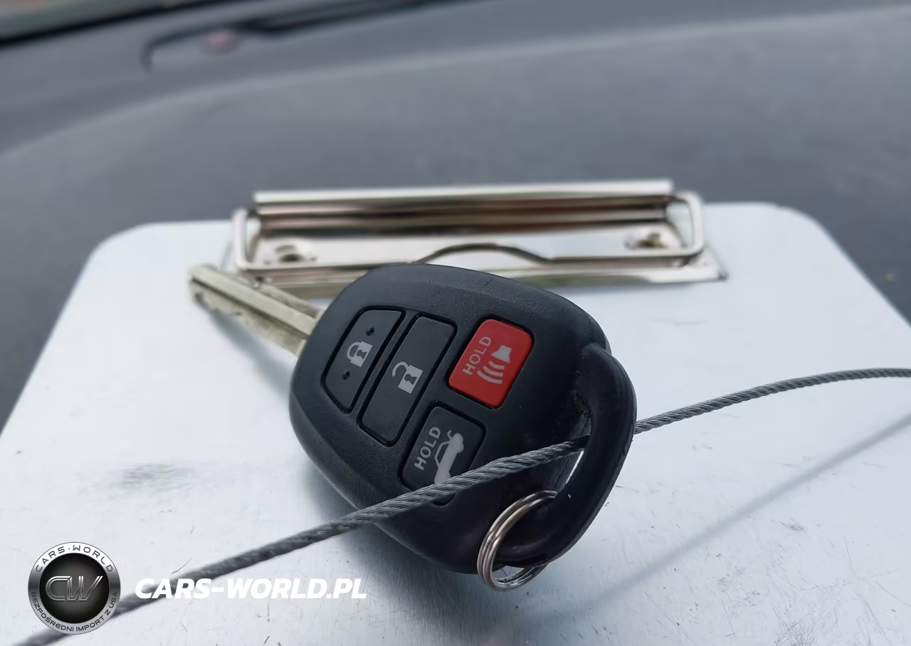 2018 Toyota Corolla Le VIN:2T1BURHE2JC092723 - 11