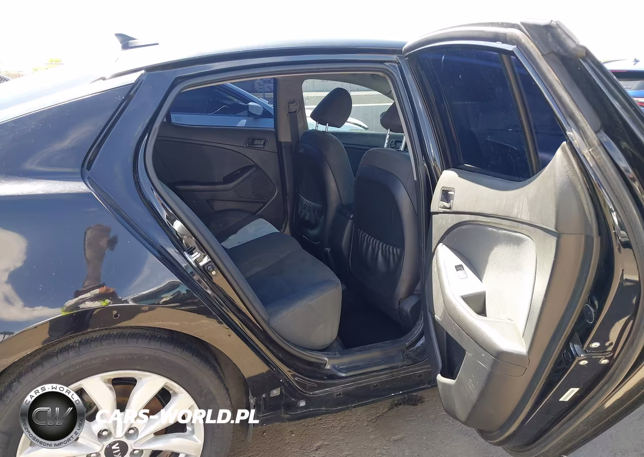 2015 Kia Optima Lx VIN:KNAGM4A72F5615437 - 8