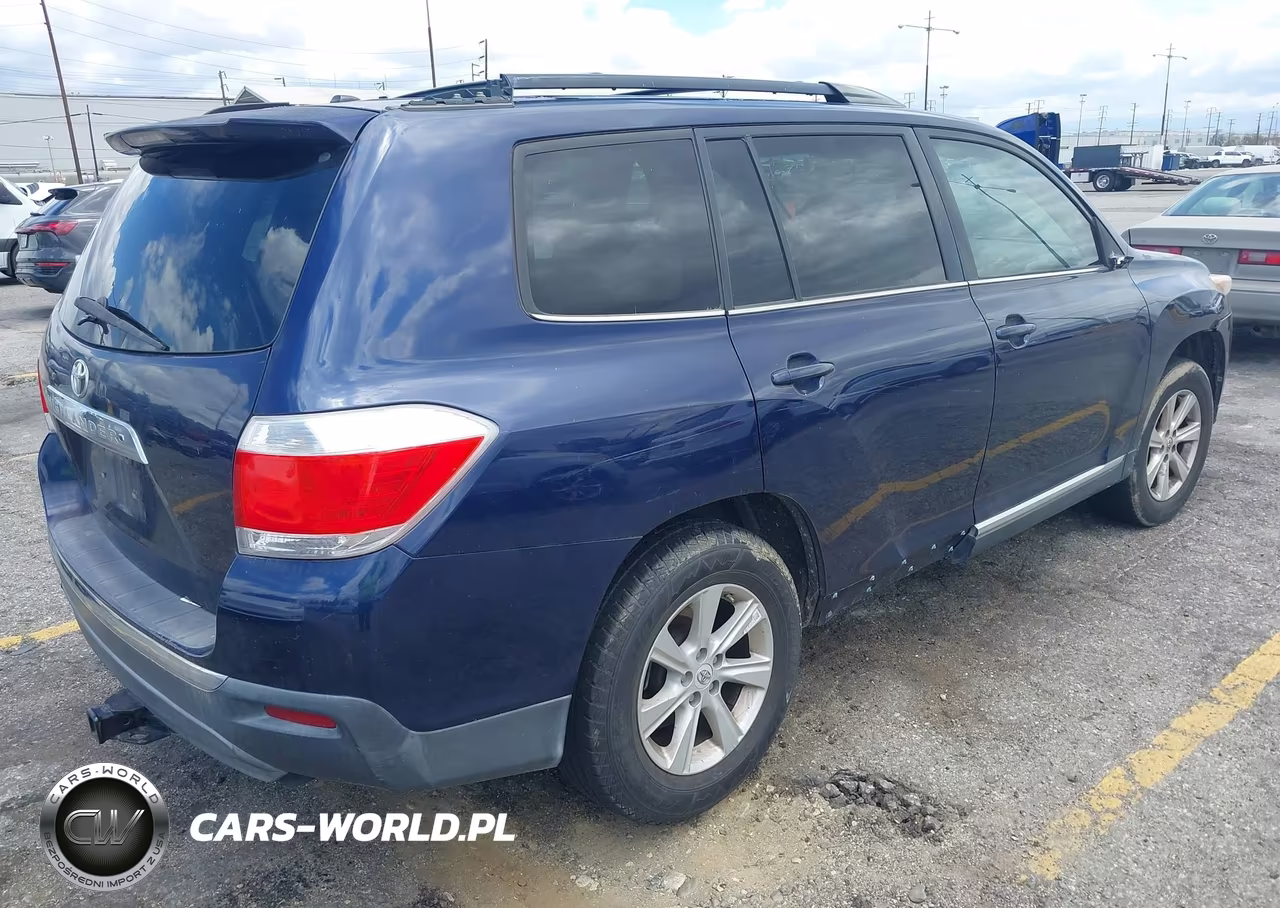 2011 Toyota Highlander Se V6 VIN:5TDZK3EH1BS038452 - 4