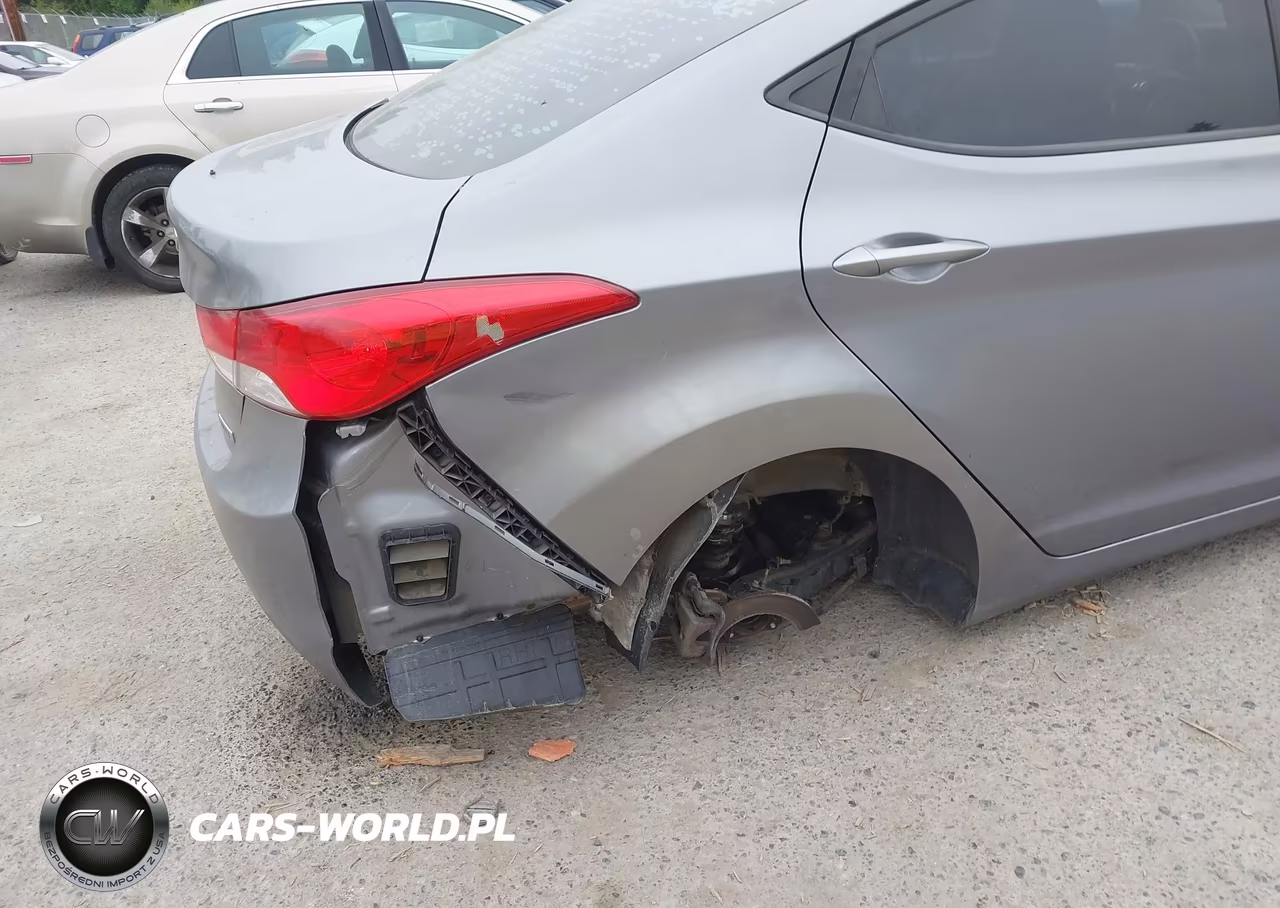 2013 Hyundai Elantra Limited VIN:KMHDH4AE4DU671094 - 6