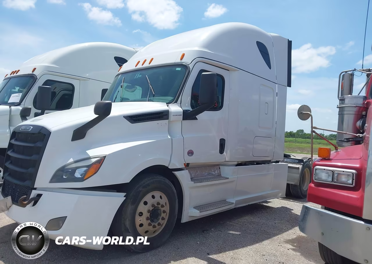 2020 Freightliner New Cascadia 126 VIN:1FUJHHDR7LLLV9586 - 14