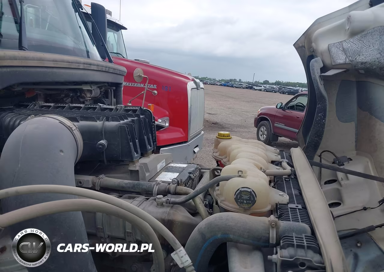 2020 Freightliner New Cascadia 126 VIN:1FUJHHDR7LLLV9586 - 9