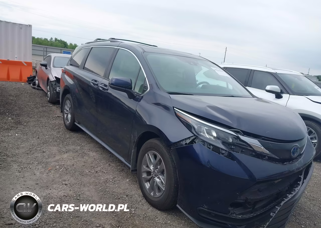 2025 Toyota Sienna Le – zdjęcie 1 z 15