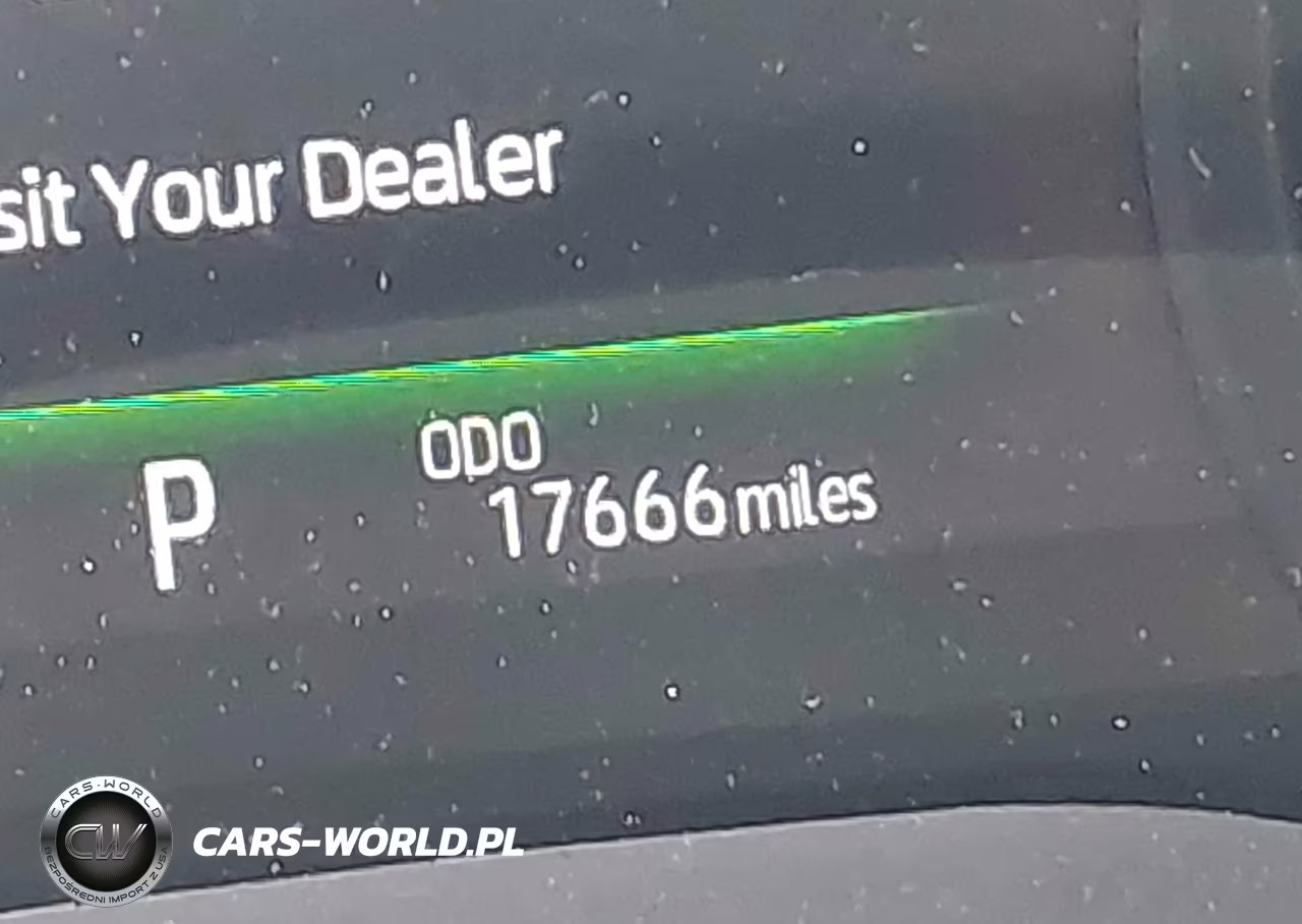2025 Toyota Sienna Le VIN:5TDBRKEC0SS259777 - 14