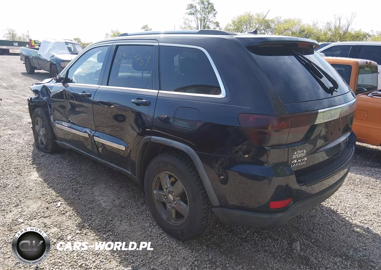 2011 Jeep Grand Cherokee Laredo VIN:1J4RR4GG6BC529696 - 3
