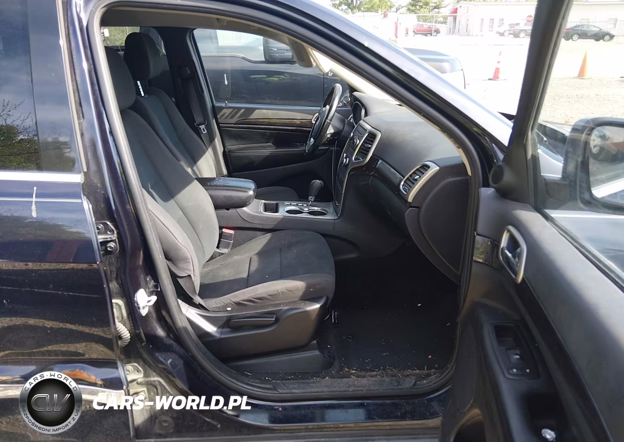 2011 Jeep Grand Cherokee Laredo VIN:1J4RR4GG6BC529696 - 5
