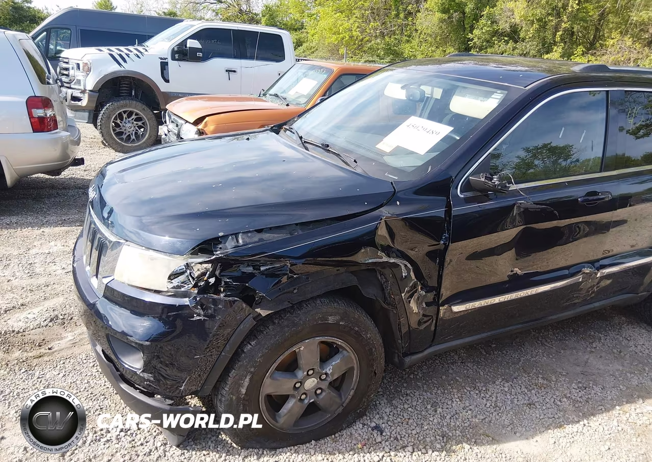 2011 Jeep Grand Cherokee Laredo VIN:1J4RR4GG6BC529696 - 6