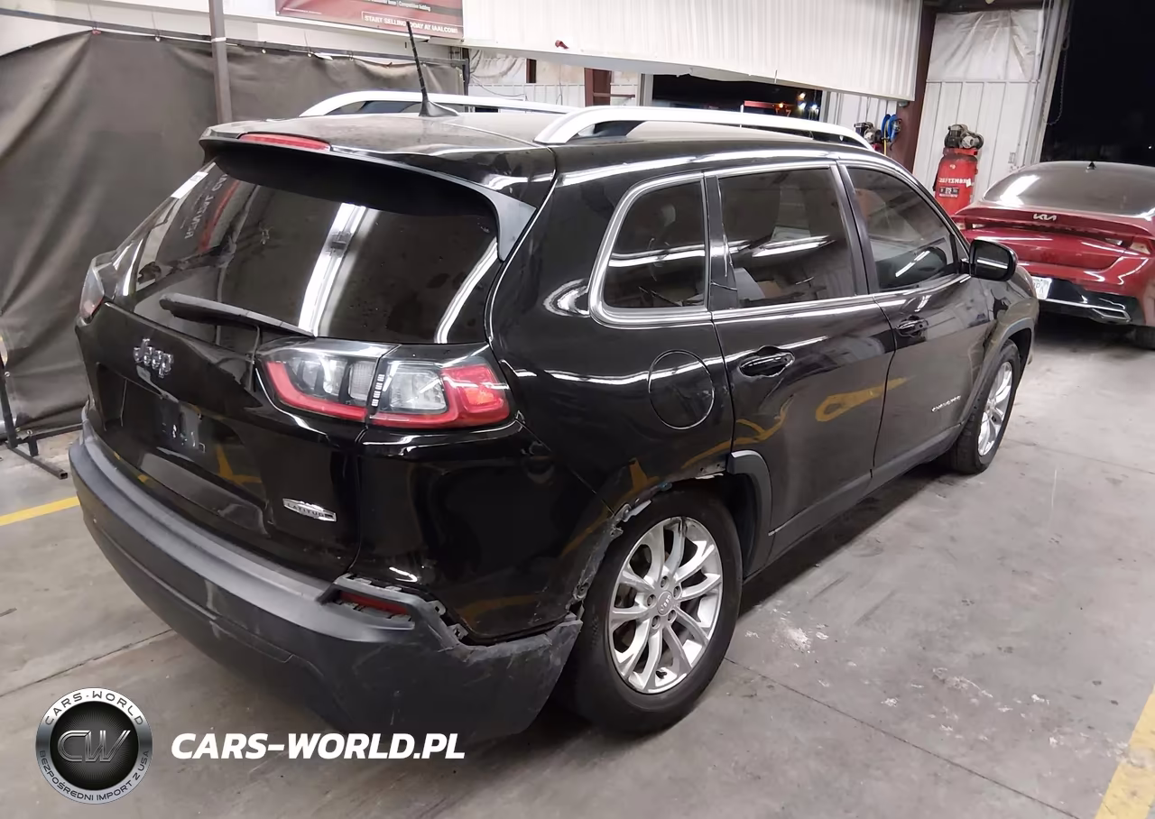 2019 Jeep Cherokee Latitude Fwd VIN:1C4PJLCB0KD145285 - 4