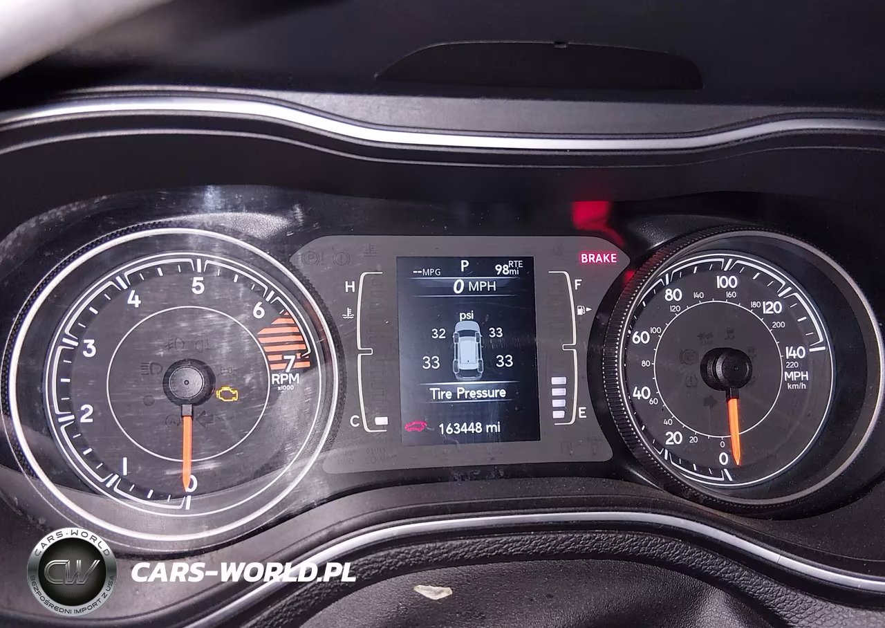 2019 Jeep Cherokee Latitude Fwd VIN:1C4PJLCB0KD145285 - 7