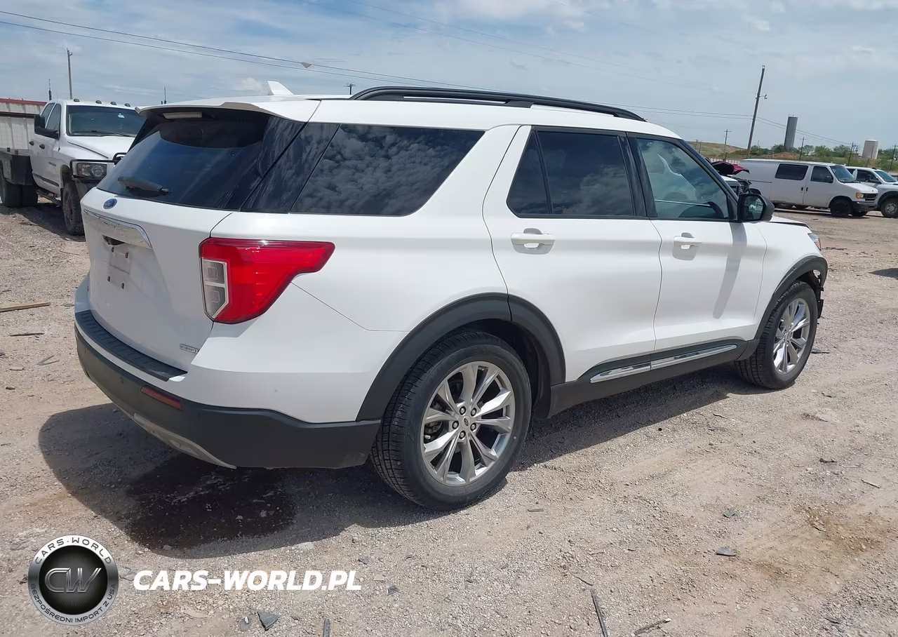 2020 Ford Explorer Xlt VIN:1FMSK7DHXLGB73754 - 4