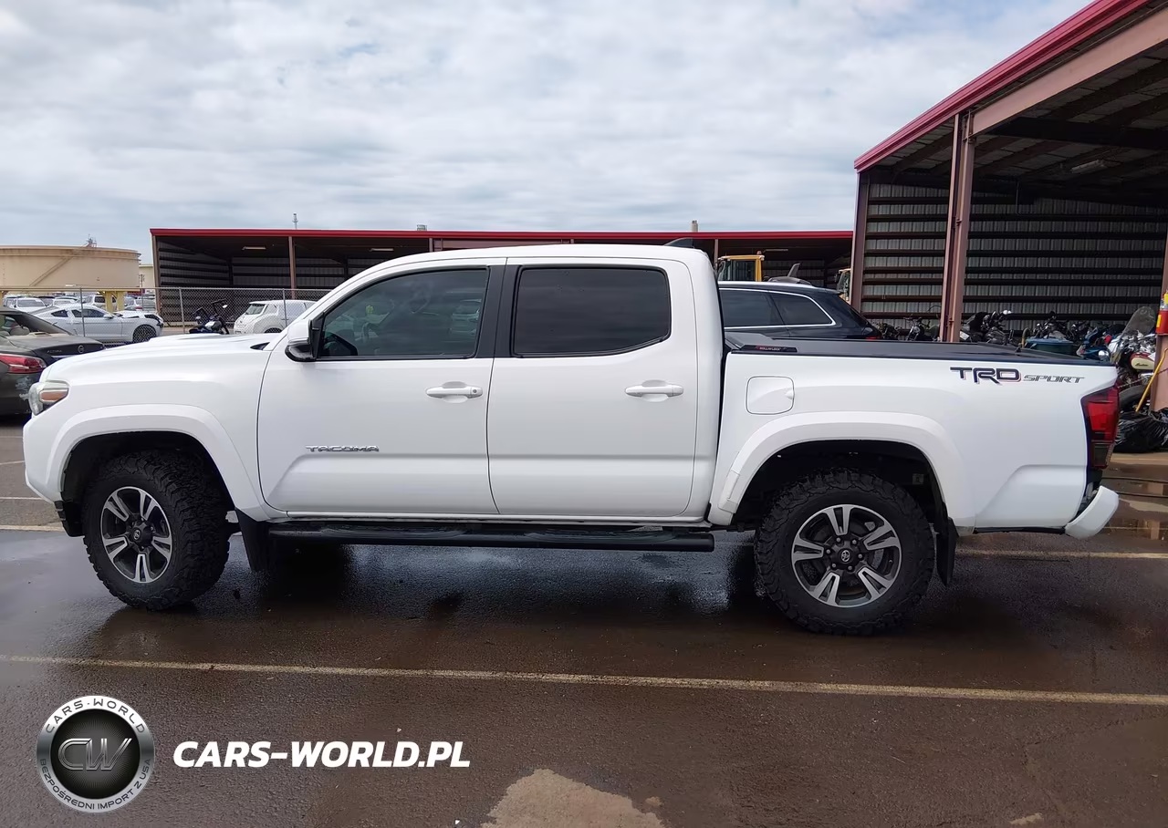 2018 Toyota Tacoma Sr5 V6 VIN:3TMAZ5CN9JM070156 - 14