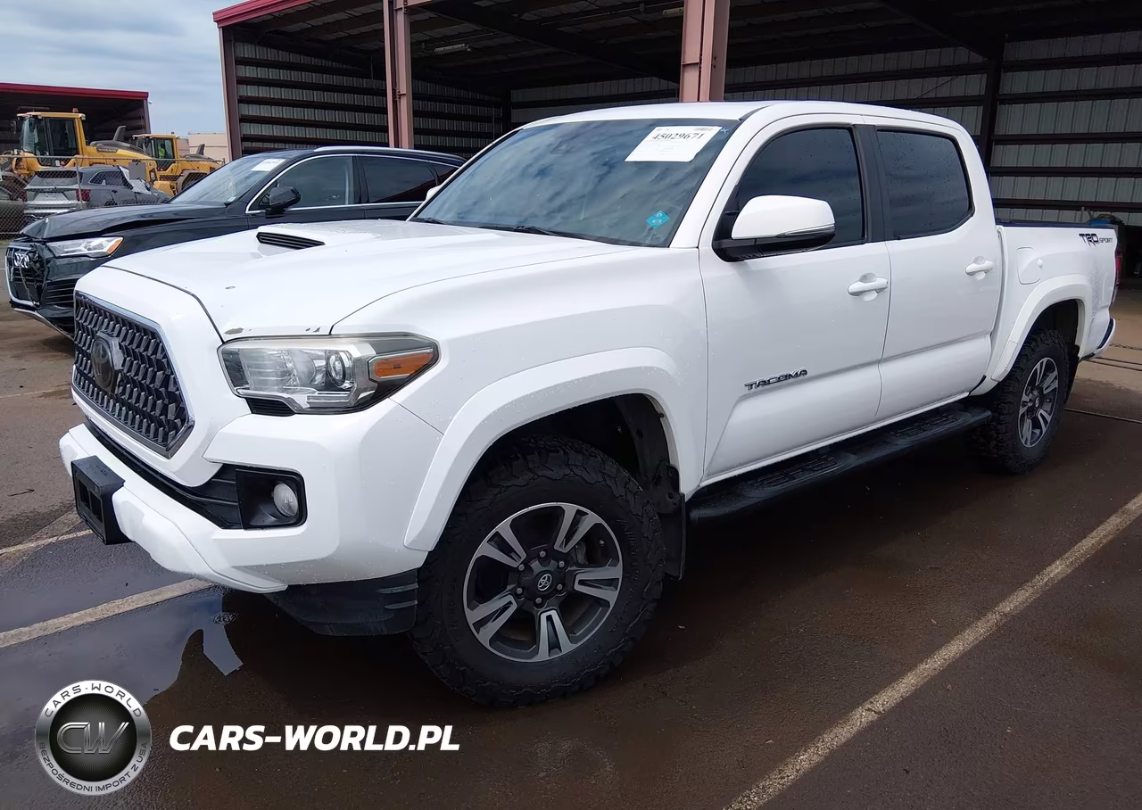 2018 Toyota Tacoma Sr5 V6 VIN:3TMAZ5CN9JM070156 - 2