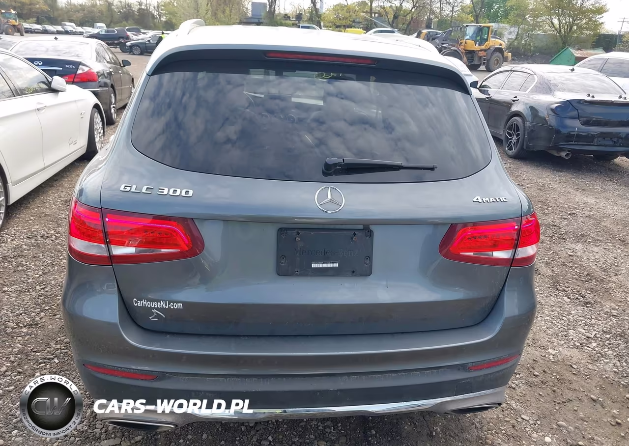 2017 Mercedes-Benz Glc 300 4Matic VIN:WDC0G4KB4HF147152 - 16