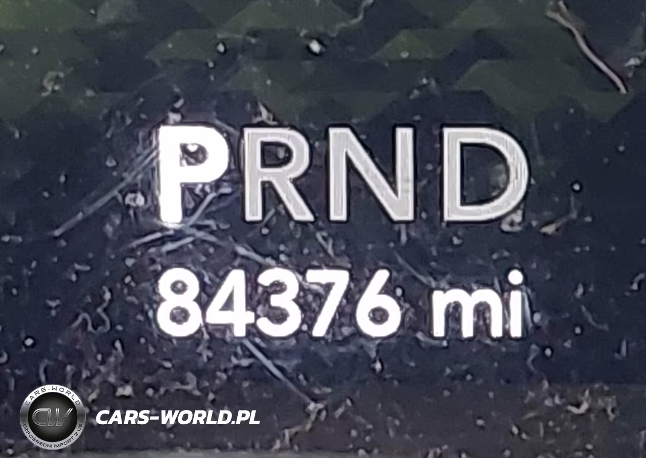 2018 Jeep Wrangler Unlimited Sahara 4X4 VIN:1C4HJXEN4JW332549 - 15
