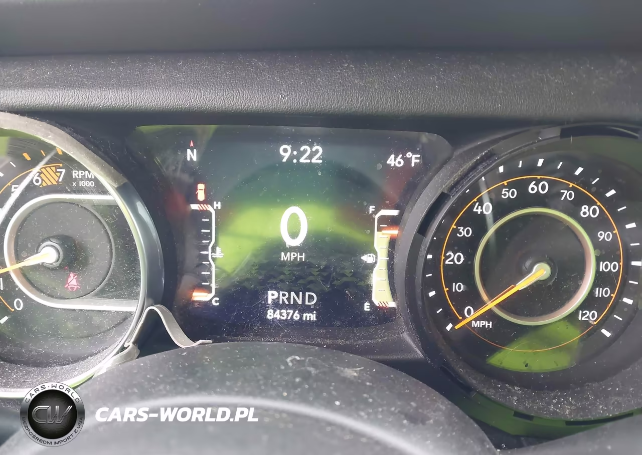 2018 Jeep Wrangler Unlimited Sahara 4X4 VIN:1C4HJXEN4JW332549 - 7