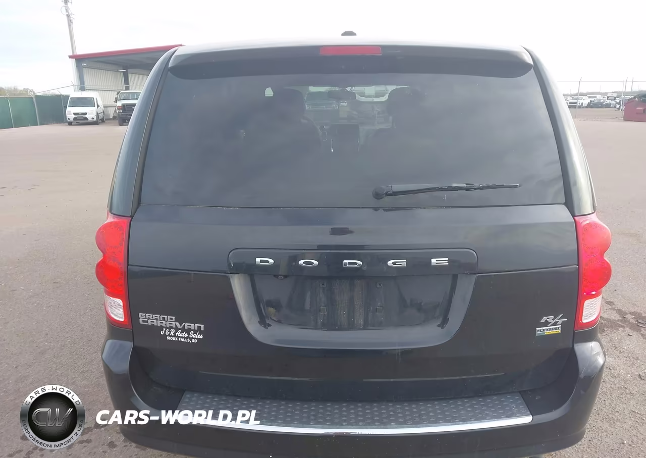 2016 Dodge Grand Caravan R-T VIN:2C4RDGEG2GR352118 - 16