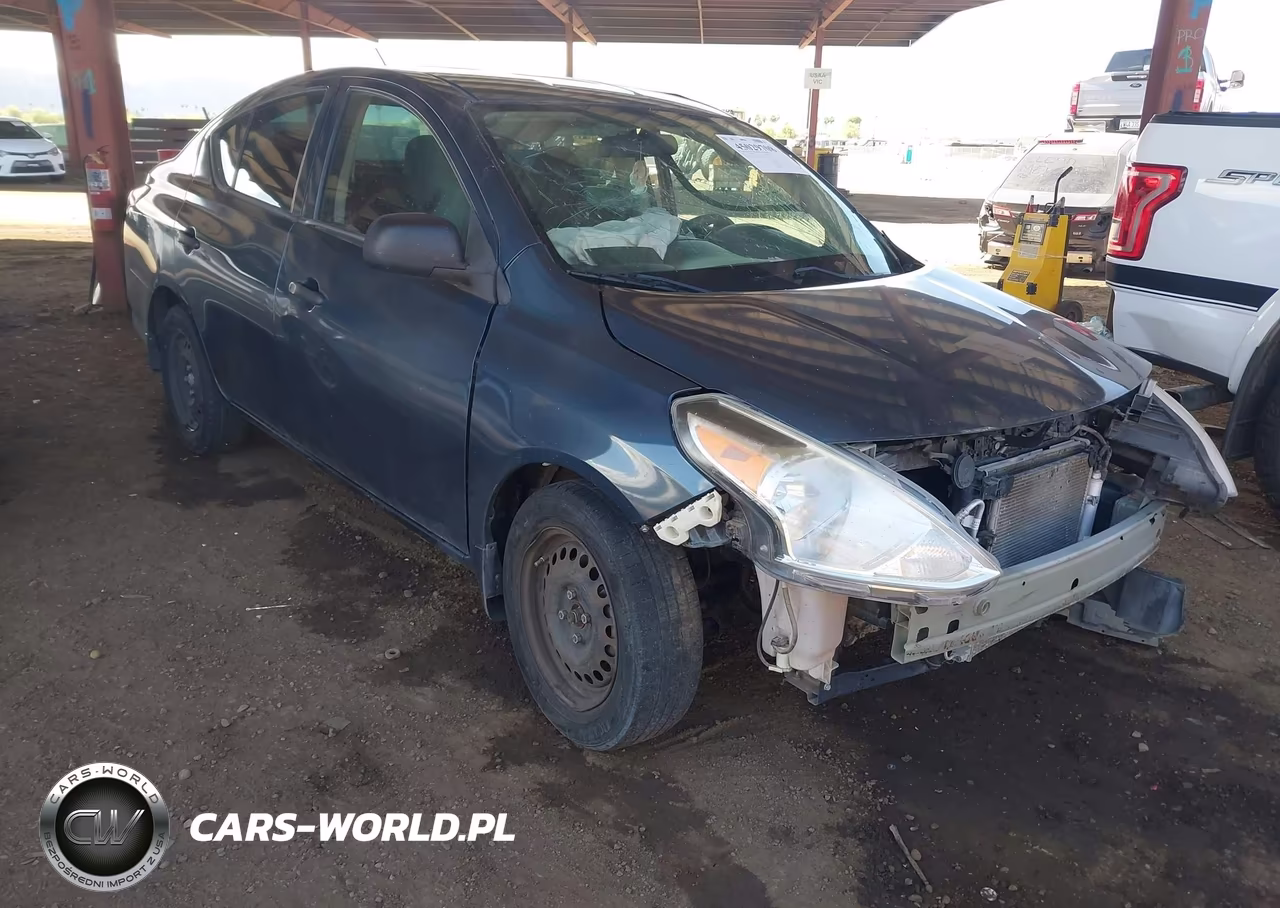 2015 Nissan Versa 1.6 S