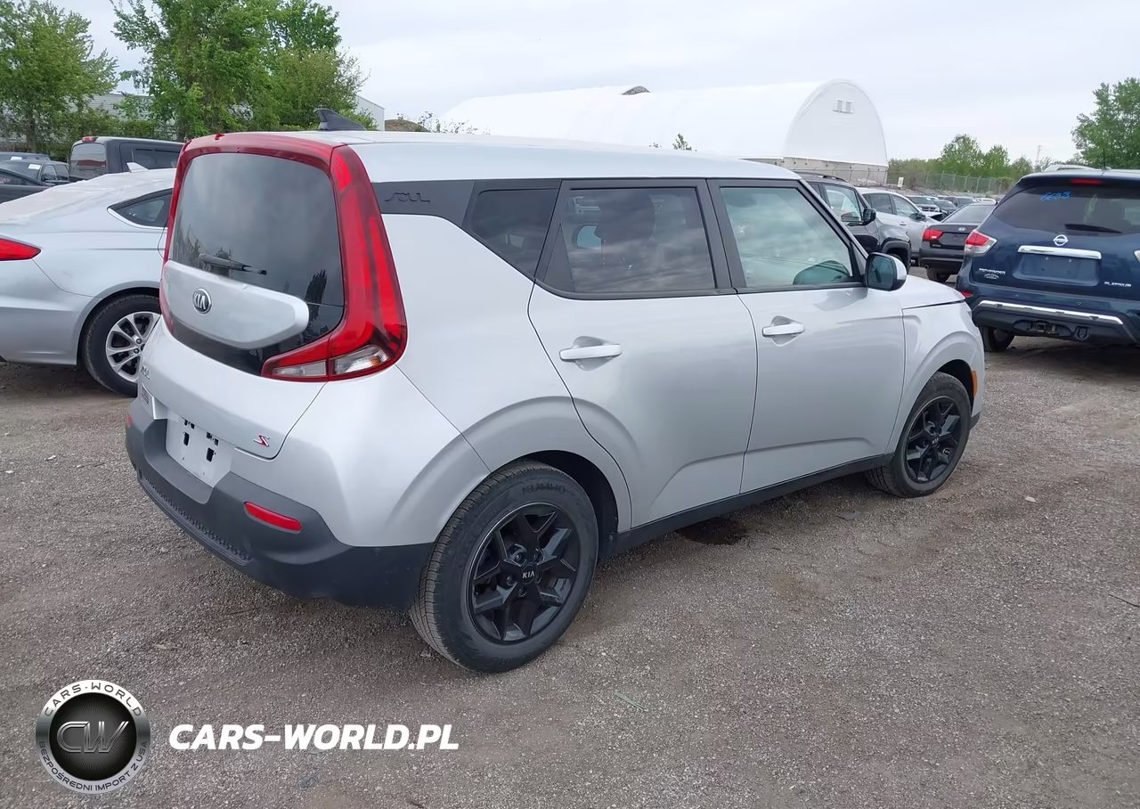 2021 Kia Soul S VIN:KNDJ23AU3M7751673 - 4