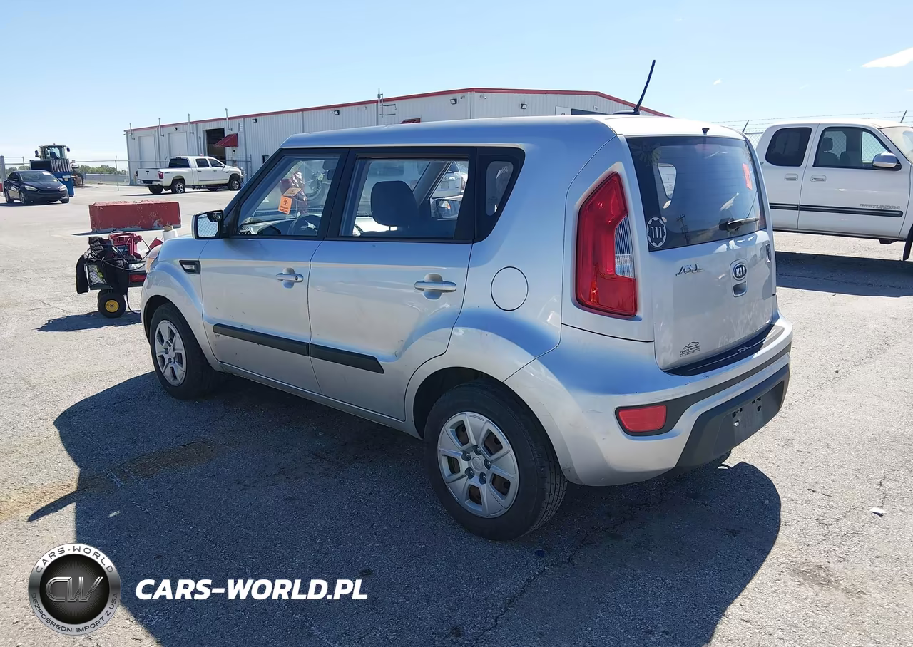 2012 Kia Soul VIN:KNDJT2A58C7353177 - 3